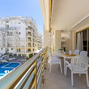 novelty-apts.top-hotels-tarragona.com/